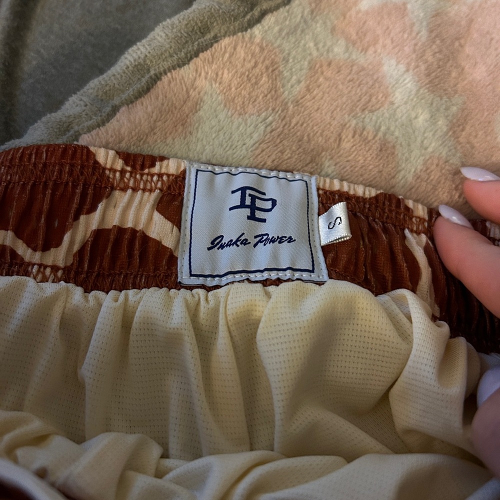 Inaka Power Shorts: giraffe print - Picture 4 of 7